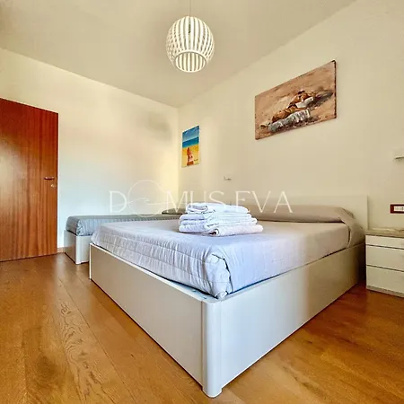 Domus Eva Apartment *